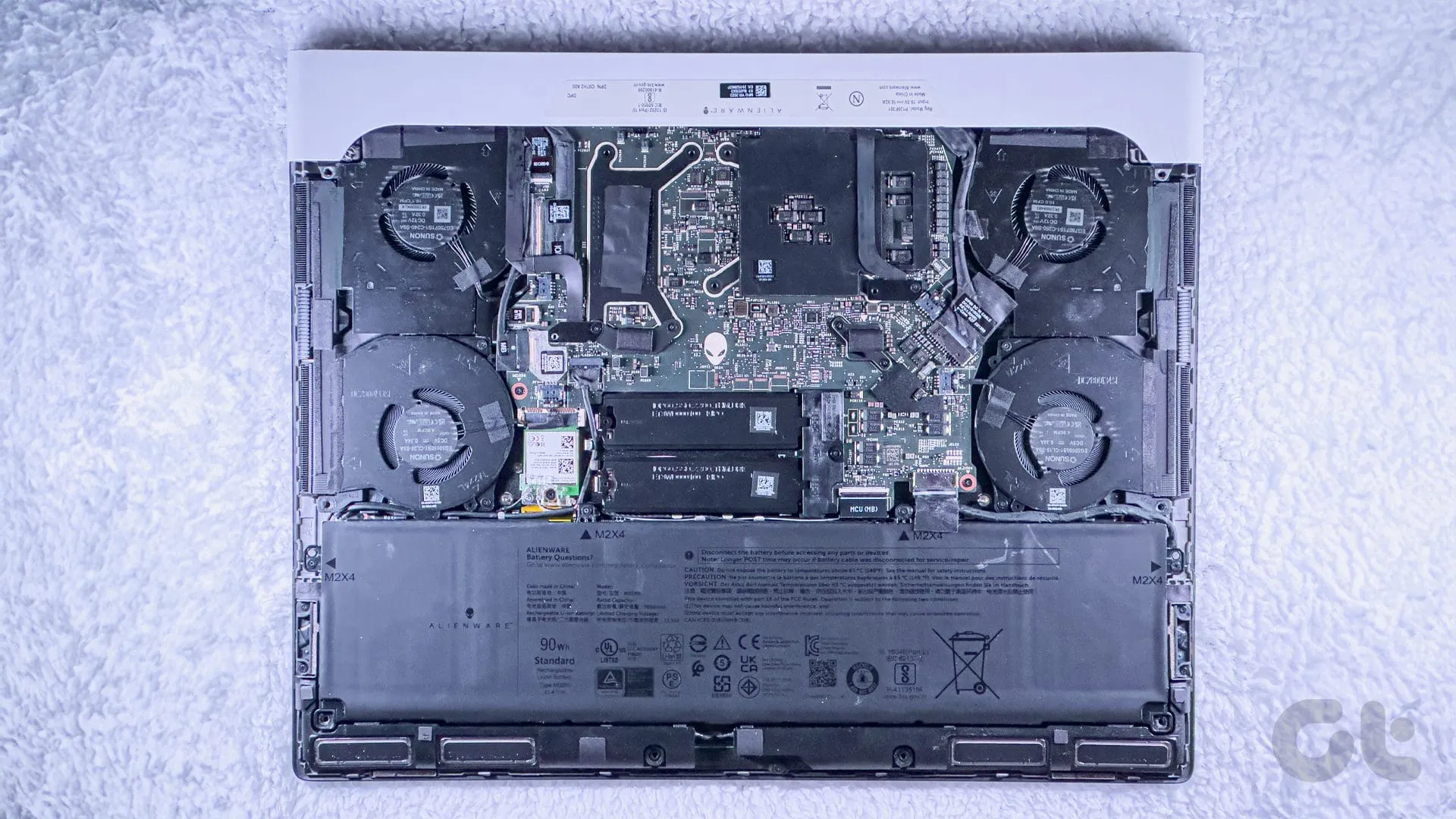 Обзор ноутбука Dell Alienware X16 R1 Внутренние устройства ноутбука