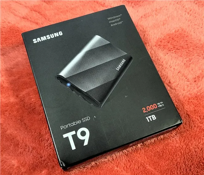 Коробка портативного SSD Samsung T9
