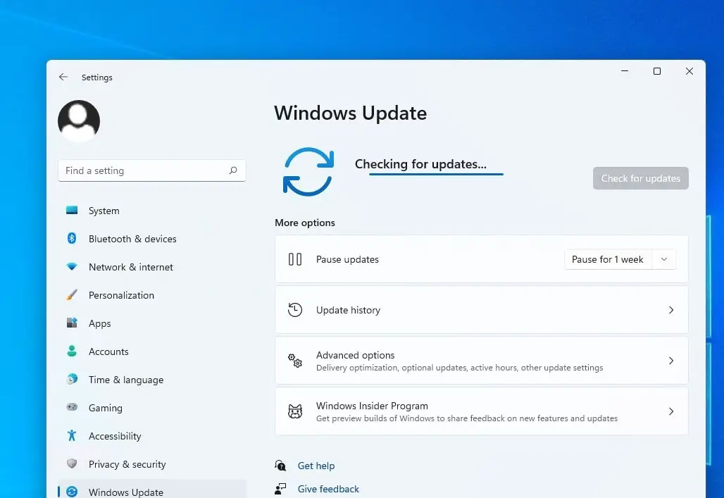 Windows 11 проверяет наличие обновлений