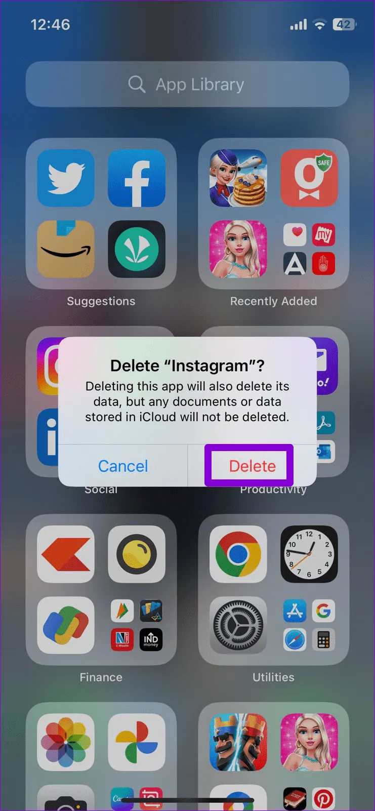 Подтвердите удаление приложения Instagram с iPhone