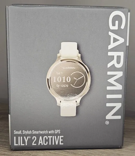 В комплект Garmin Lily 2 Active не входит много чего