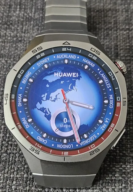 HUAWEI WATCH GT 5 Pro оснащен сенсорным AMOLED-дисплеем