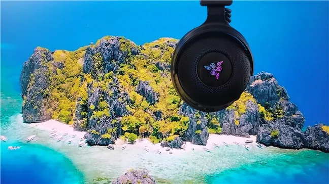 Razer Kraken V4 Pro обеспечивает великолепное качество звука при воспроизведении мультимедиа