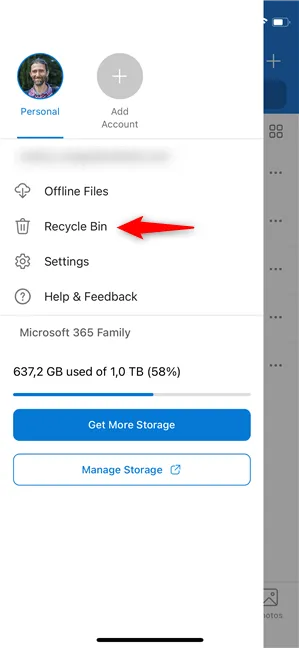 Нажмите «Корзина» в приложении OneDrive для iPhone.