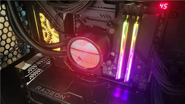 Взгляд изнутри на ПК на базе ASRock X870E Taichi