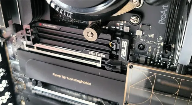 Samsung 9100 PRO требует хорошей циркуляции воздуха