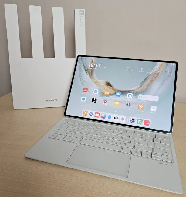 Я тестировал планшет вместе с HUAWEI WiFi BE3