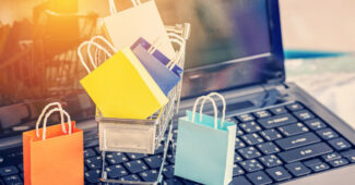 Корзина для покупок на ноутбуке